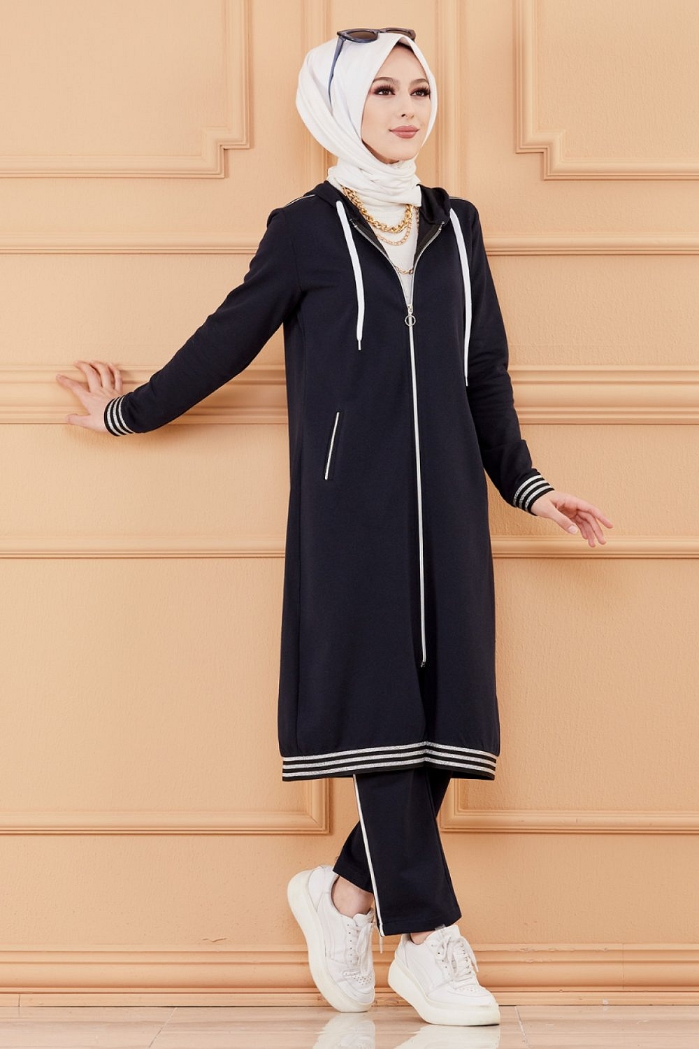 Veste moderne style décontracté avec fermeture zip (Vetement femme voilée)  - Couleur beige - Prêt à porter et accessoires